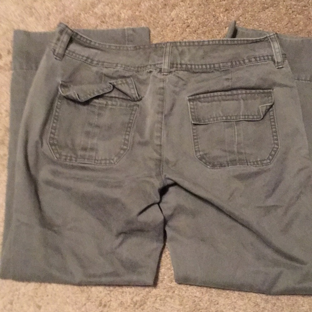 Olive Green Color Women’s Size 6 Low Waist Pants - Picture 8 of 8